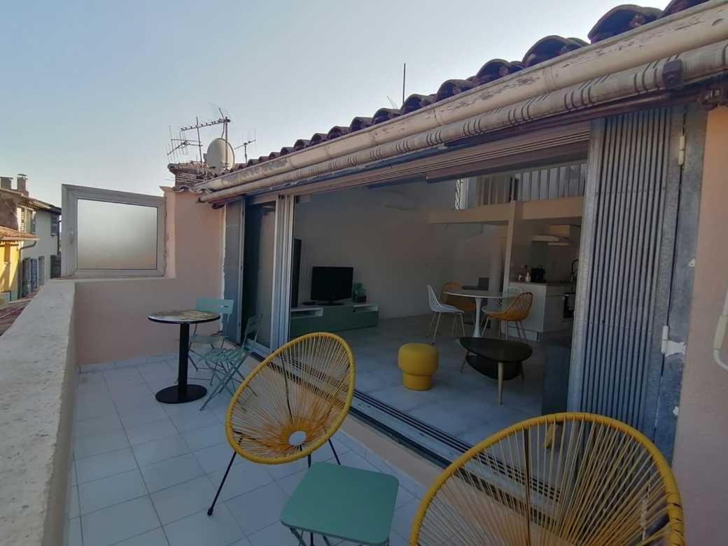 Charmant Appartement Terrasse Sur Les Toits Грас Екстериор снимка